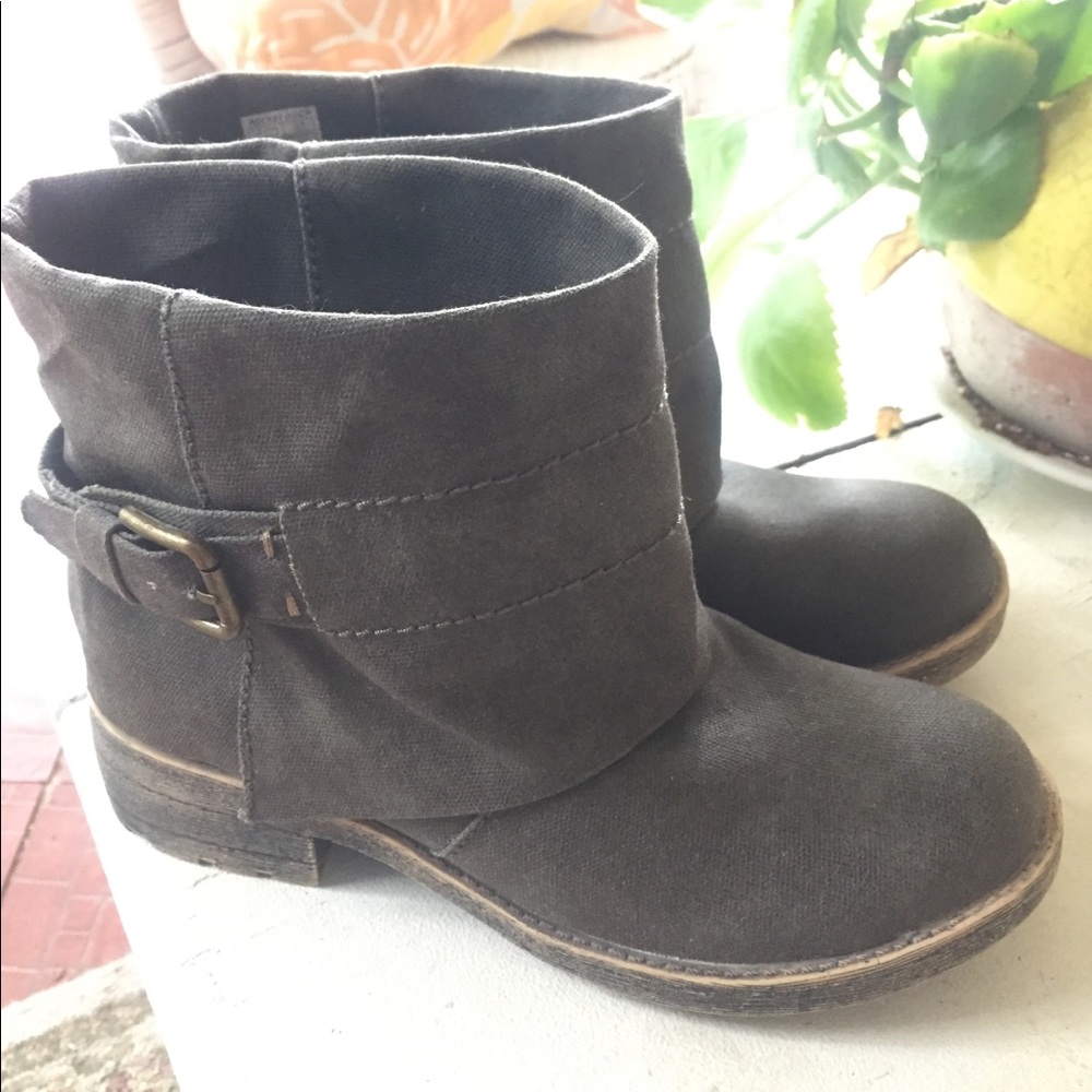 Never worn rocketdog ankle boots canvas grey green